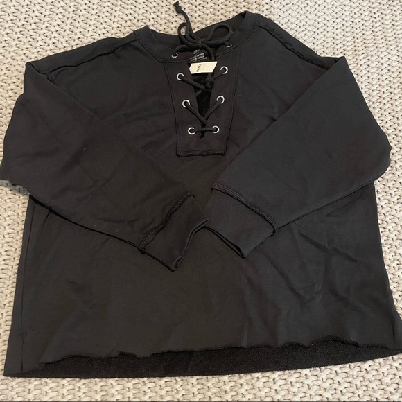 NWT Aerie tie front sweatshirt - Picture 2 of 5
